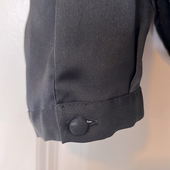 The Limited V Neck Black Blouse with Gold Zipper and Rounded Hem - Picture 4 of 9